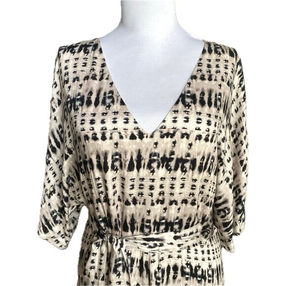 LAVENDER BROWN Ikat Print Belted Wide Leg Flutter Sleeve Jumpsuit Size M Black - Picture 3 of 13